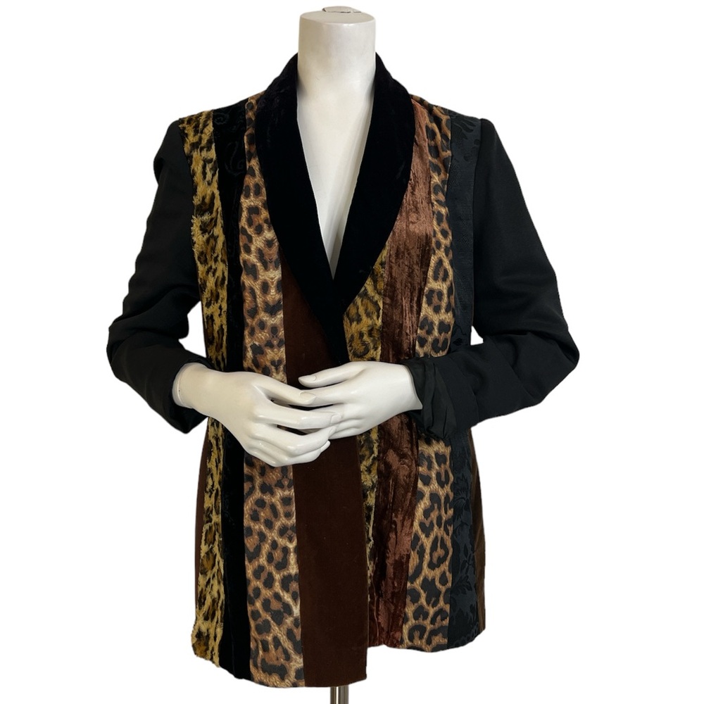 WHITTALL & SHON Animal Print Roll Up Sleeves Jacket